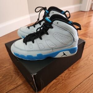 Kids' Jordan 9 Retro Unisex Sneakers